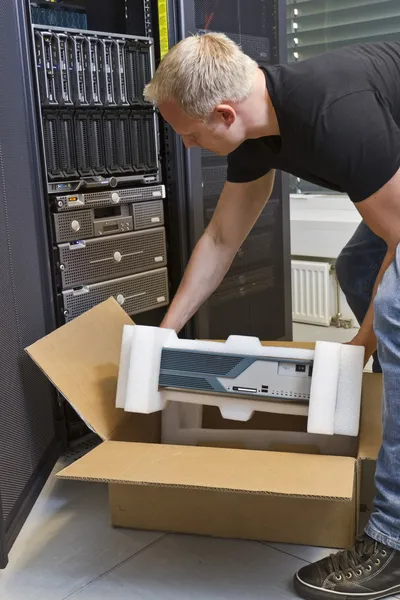 BT Mühendisi unboxing yeni yönlendirici