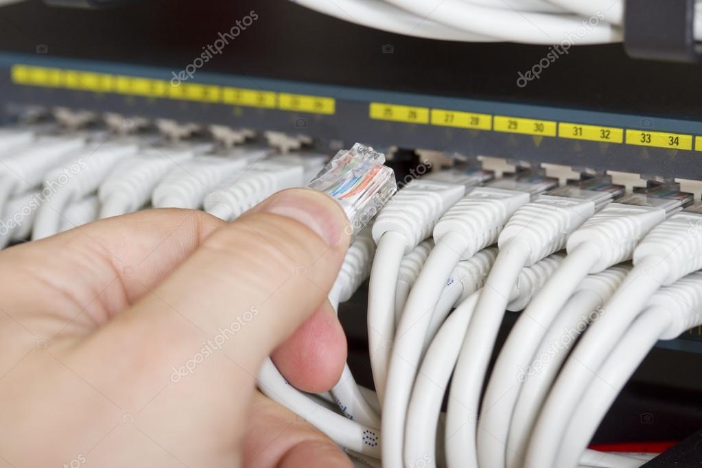 Csatlakoztassa az Ethernet kapcsolót