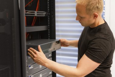 ağ yönlendiricisi yükleme