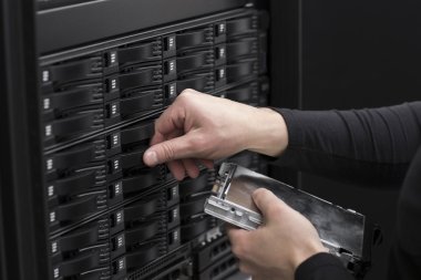 Bu danışman Değiştir san sabitdisk