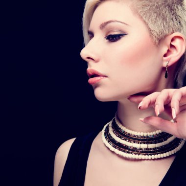 glamourus moda kız profili