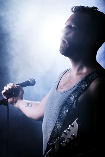 Rocker with Attitude in Concert — Stock Photo, Image