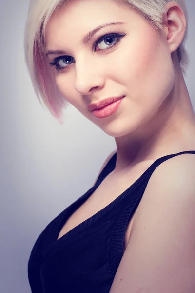 Beautiful Young Woman Portrait — Stock Photo, Image