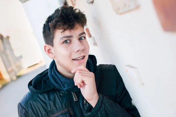 Teenage Boy Warm Autumn Dress Smiles While Walking Street Friends — Foto de Stock