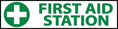 Beyaz arkaplanda İlk Yardım İstasyonu Etiketi İmzası