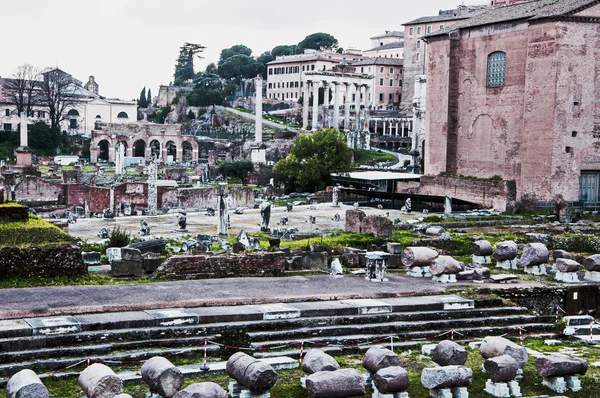 Rooman muinaiset rauniot - Imperial Forum - Italia — kuvapankkivalokuva