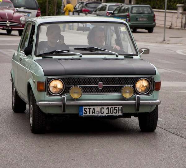 Mille Miglia Fiat 128 — Stockfoto