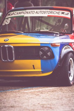 PESARO SAN BARTOLO, İTALYA - OTT 10 - 2021: BMW 2002