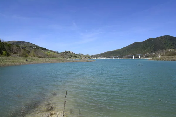 Bella Vista Sul Lago Cingoli Nella Regione Delle Marche — Foto Stock