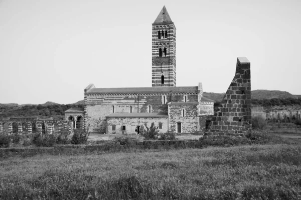 Basílica Santísima Trinidad Saccargia Una Iglesia Estilo Románico Situada Municipio — Foto de Stock