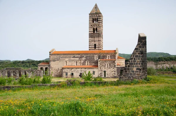 Basiliek Van Heilige Drie Eenheid Van Saccargia Een Romaanse Kerk — Stockfoto