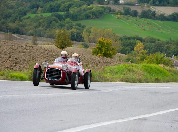 Cagli イタリア Ott 2020 Osfa Facioli 750 Fiat Sport 1948ラリーで古いレースカーでミル — ストック写真