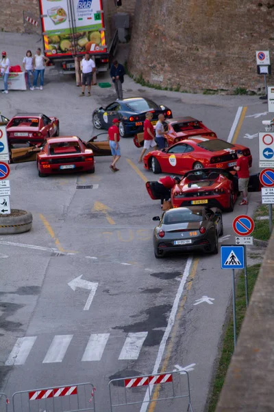 Urbino Italie Juin 2022 Ferrari Tribute Dans Une Vieille Voiture — Photo