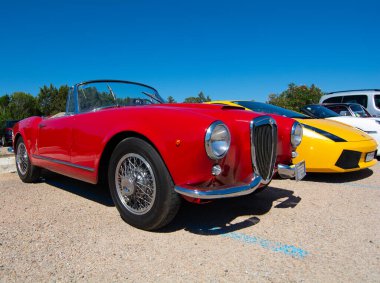 POLTU QUATU - ITALY - 9 Temmuz 2022: Lancia B24 Poltu Quatu Classic