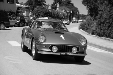 POLTU QUATU - ITALY - 9 Temmuz 2022: FERRARI 250 Tour de France Poltu Quatu Classic