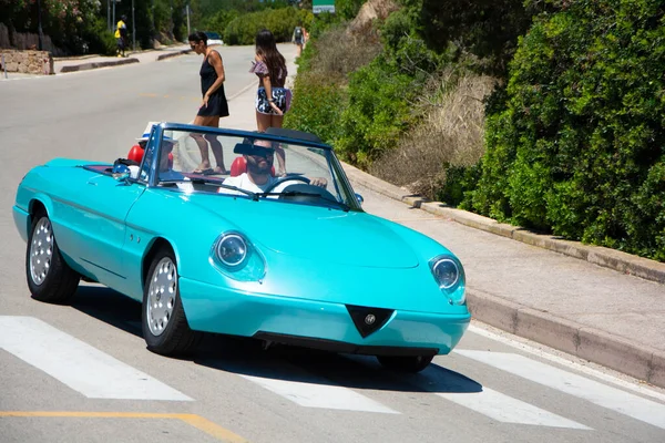 Poltu Quatu Italy Jul 2022 Alfa Romeo Duetto Ibrid Garage — 图库照片