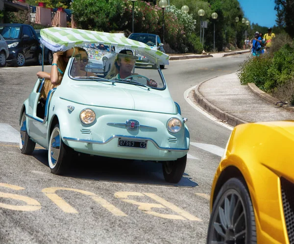 Poltu Quatu Italy Jul 2022 Fiat 500 Spiaggina Poltu Quatu — Stockfoto