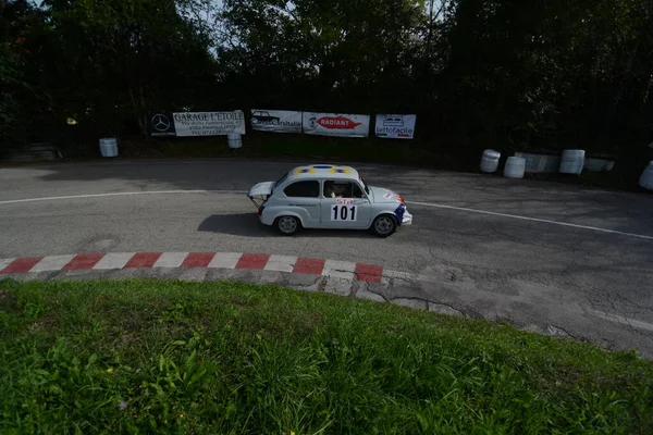 Песаро Италия 2022 Ралли Классических Автомобилей Fiat 600 Abarth Race — стоковое фото