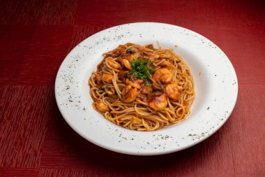 makarna frutti Di Mare, deniz ürünleri makarna