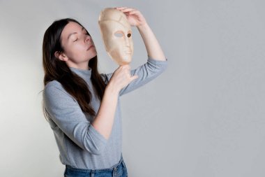 Görünüş veya kendini tanımlama sorunları nedeniyle kompleksler, konsept.