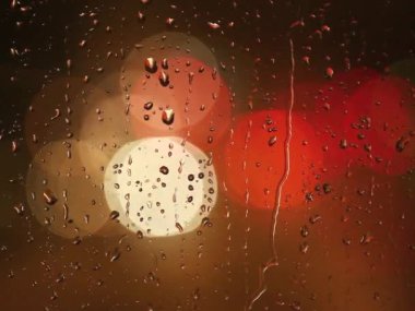 cam üzerinde ışık oyun