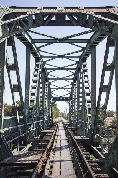 Παλιά σιδηροδρομική γέφυρα — Φωτογραφία Αρχείου