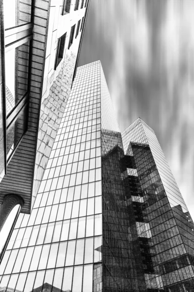 Modern skyscraper — Stock Photo, Image