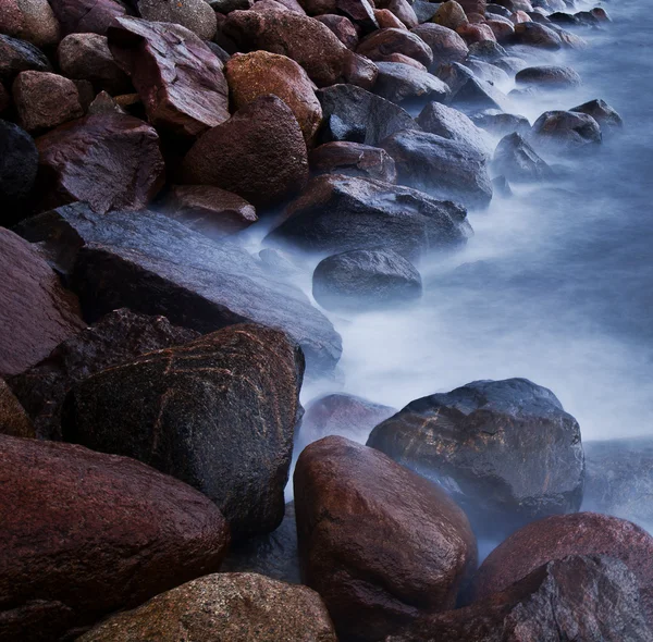 Mar encuentro rocas — Foto de Stock