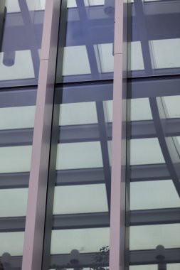 modern inşaat üstünde pencere eşiği