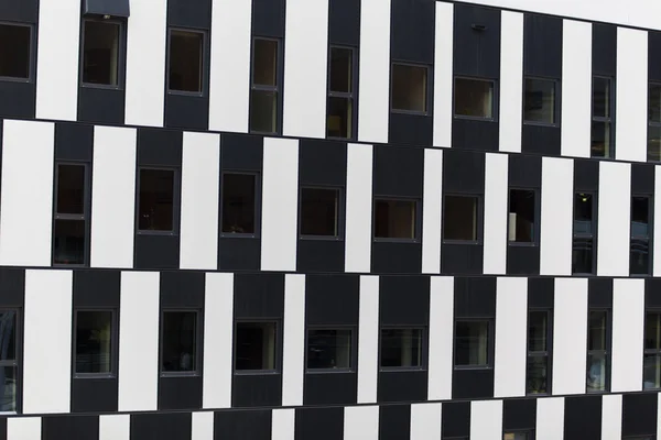 Ventanas en el edificio — Foto de Stock