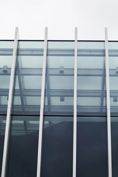 Ramen op het gebouw — Stockfoto