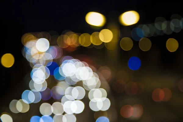 Luzes desfocadas desfocadas do tráfego pesado — Fotografia de Stock