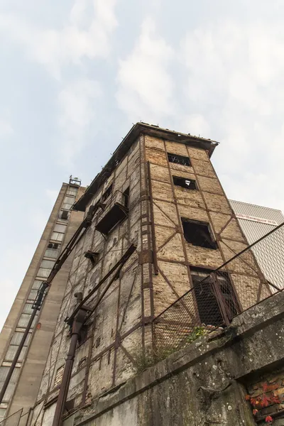 Vista antigua fábrica — Foto de Stock