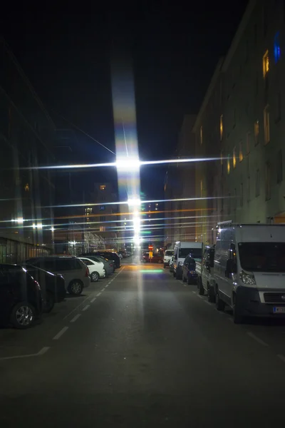 Calle de la ciudad por la noche —  Fotos de Stock