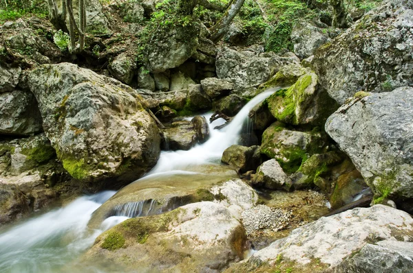 Acqua a cascata — Foto Stock