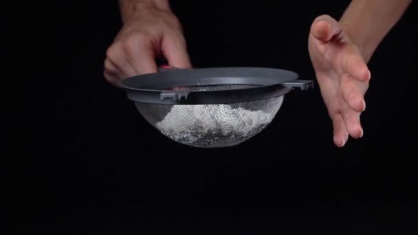 배경을 클로즈업 밀가루를 손으로 접히는 고품질 — 비디오