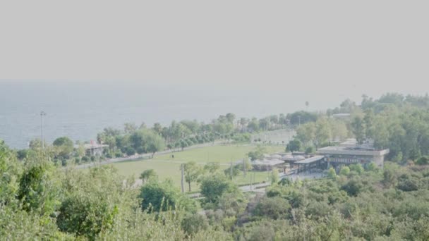 Kustområde Vid Havet Med Park Strand Och Skog Högkvalitativ Film — Stockvideo