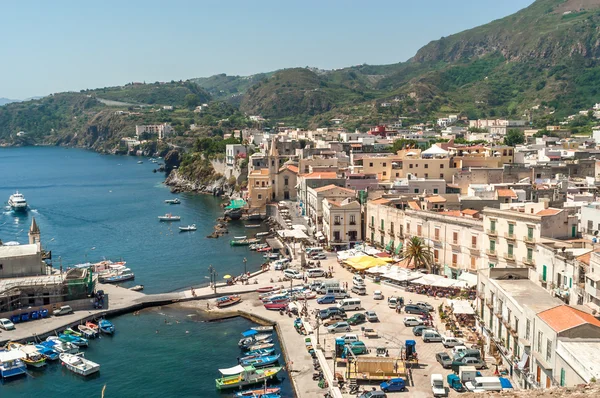 Port na wyspie lipari — Zdjęcie stockowe