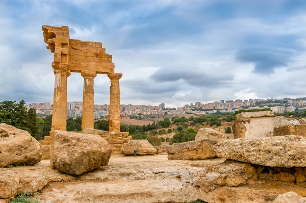 Castor and Pollux - Agrigento — Stock Photo, Image