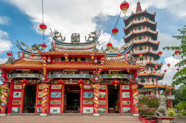 Kinesiskt tempel i tuaran — Stockfoto