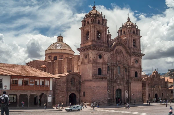 Церква в місті Cusco — стокове фото