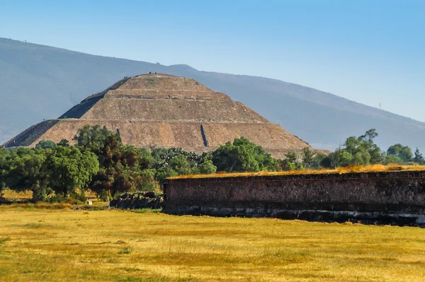 Piramide del sole — Foto Stock