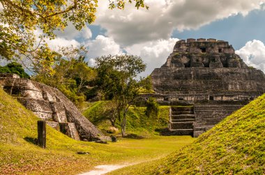 xunantunich Harabeleri