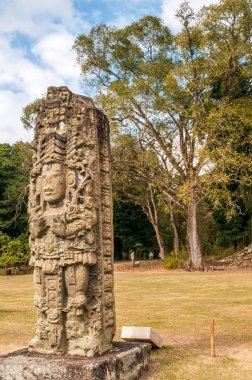 Stela copan Harabeleri