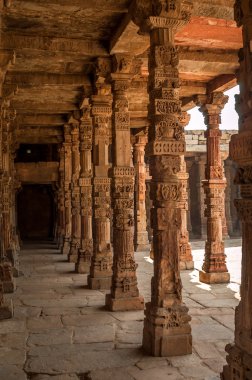 Qutub minar kompleksi