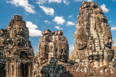 güneşe karşı karşıya