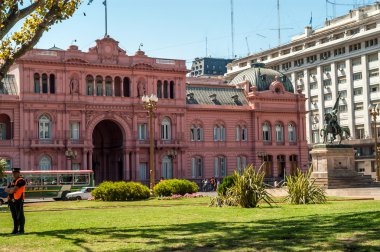 Casa rosada - pembe ev