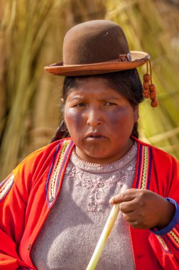 los uros gelen kadın
