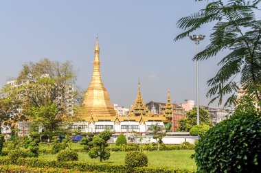 Sule pagoda rangoon içinde