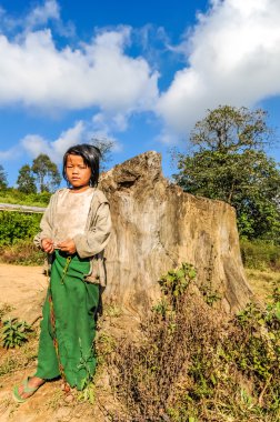 Kız dağ yolu üzerinde